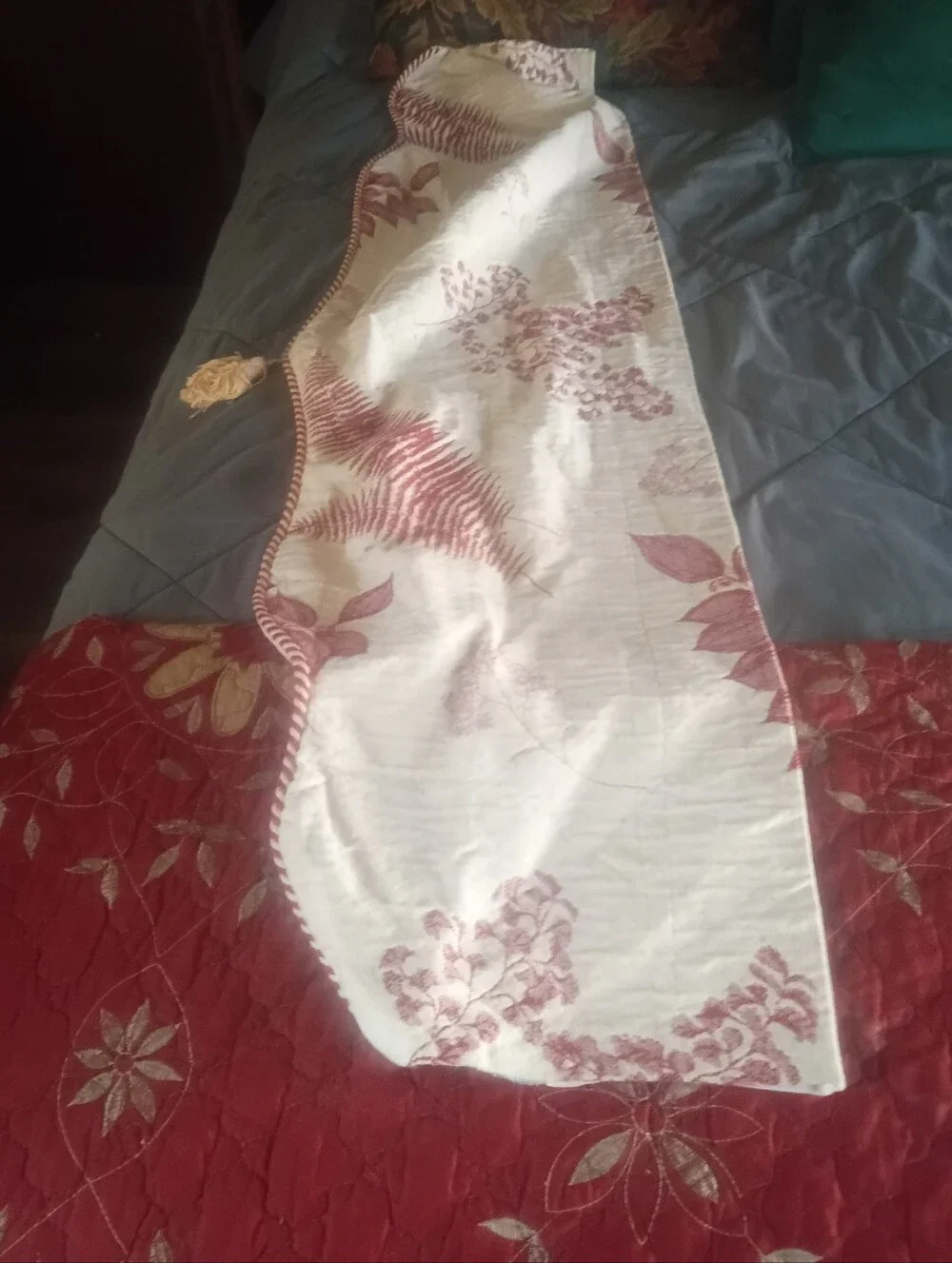 Elegant Cream And Red Floral Valance